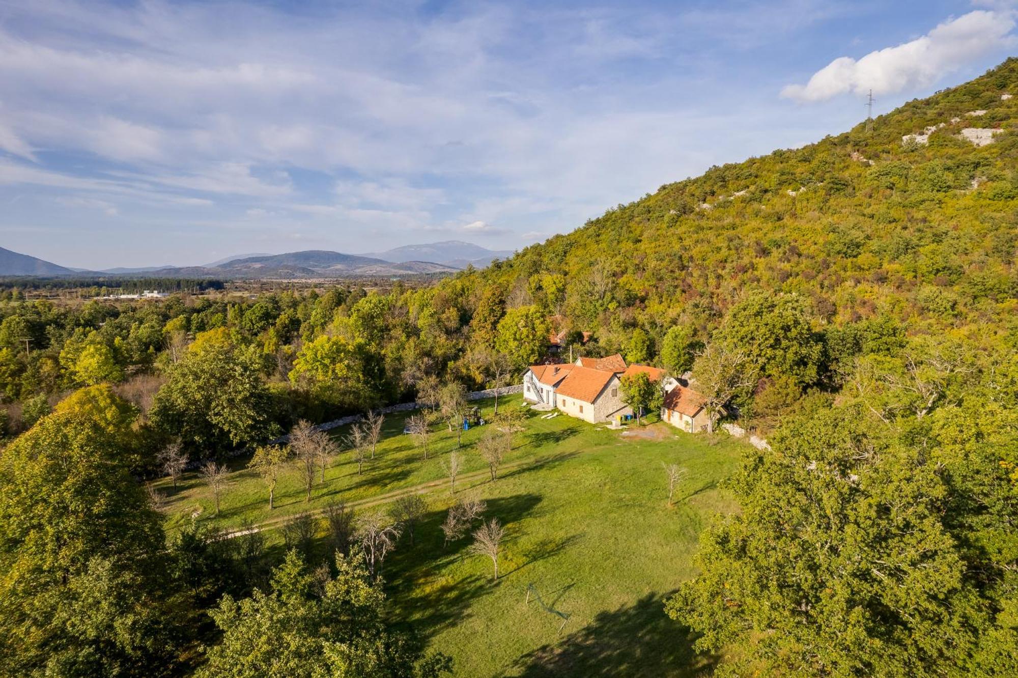 Sokol - Secret Forest House Грачац Экстерьер фото