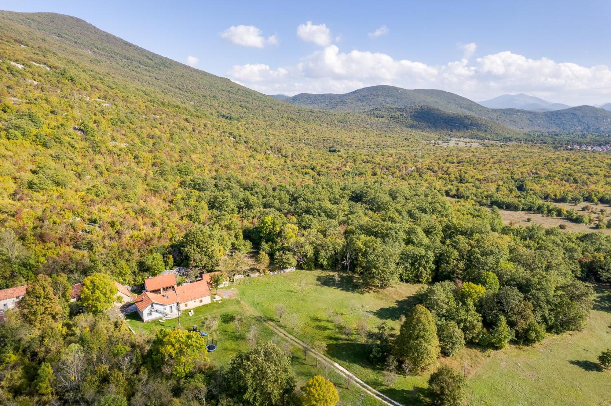 Sokol - Secret Forest House Грачац Экстерьер фото